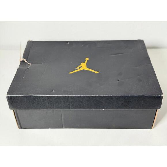 Nike Air Jordan 1 Mid “Gym Red Black Toe” Size 10.5 Men’s – Brand New with Tags - Picture 8 of 9